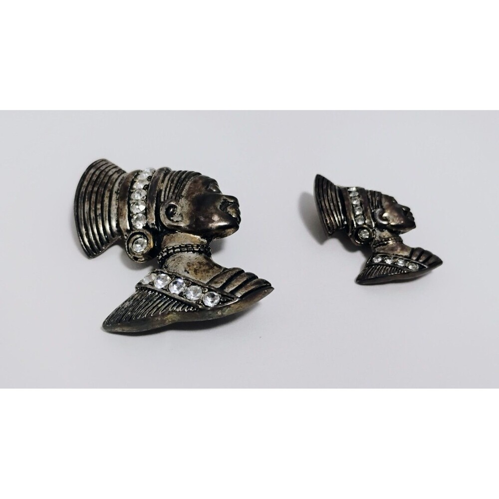 VINTAGE NUBIAN AFRICAN PRINCESS RHINESTONE METAL BROOCH